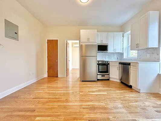 Rented by Doorway NYC, LLC | media 1