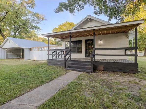 407 Lemon St, Dearing, KS 67340