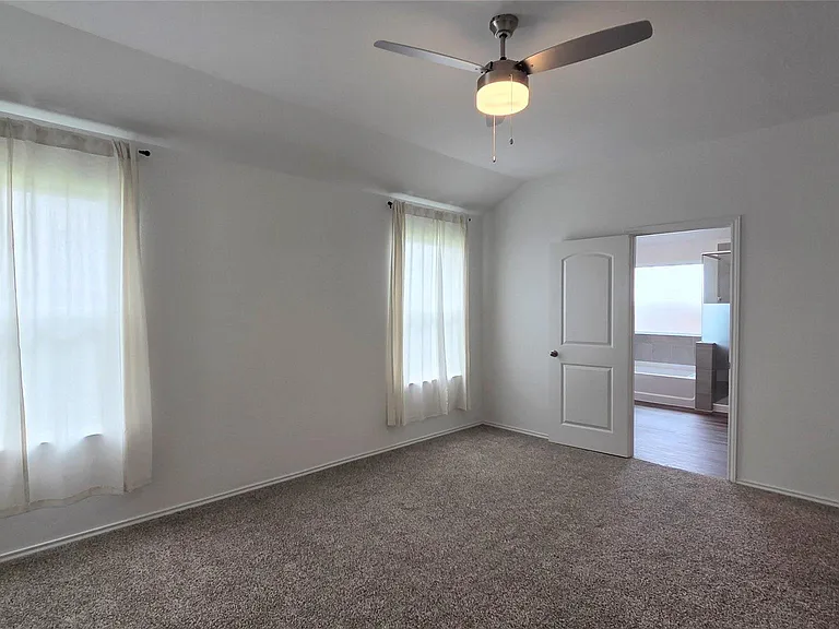 6110 Ginevra Summers Dr — Photo 15