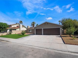 3078 Cadbury Dr, Las Vegas, NV 89121