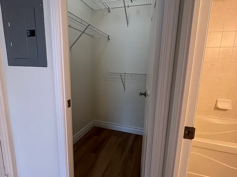 68 Grangeway Ave — Photo 16