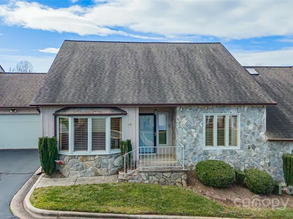 603 29th Ave NE APT 123, Hickory, NC 28601