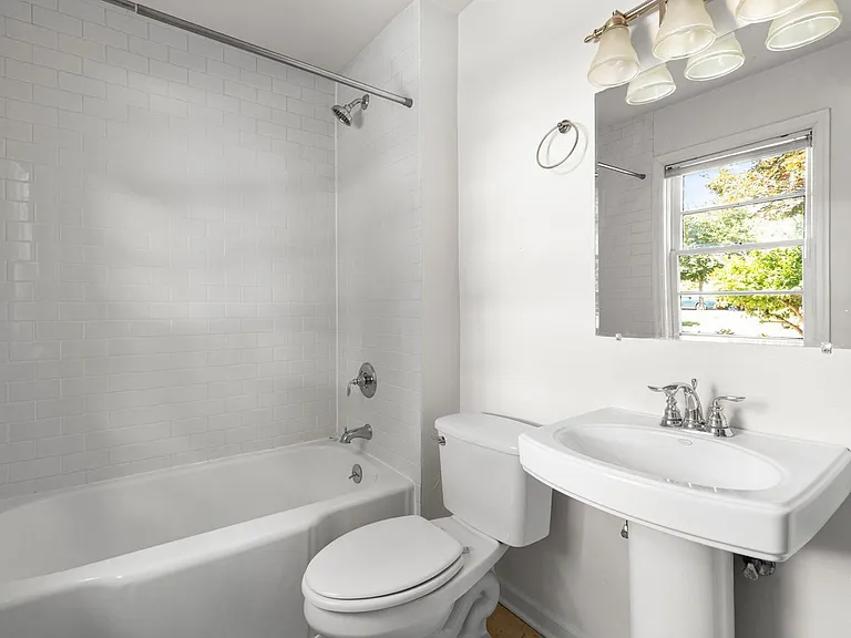 235 NE 61st Ave #36 — Photo 12