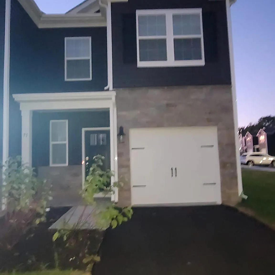 3 bed, 2.5 bath, 1497 sqft, $3,100 — Photo 3