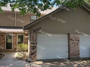 527 NE Churchill St #1, Lees Summit, MO 64086