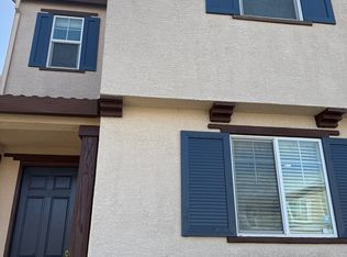 4930 Ocean Ln, Elk Grove, CA 95757