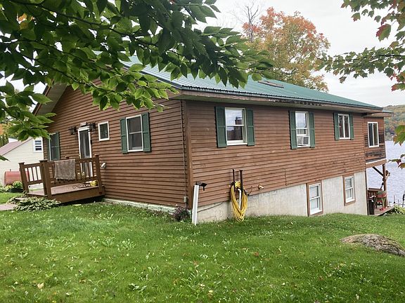 3rd image of 434 Lake Rd