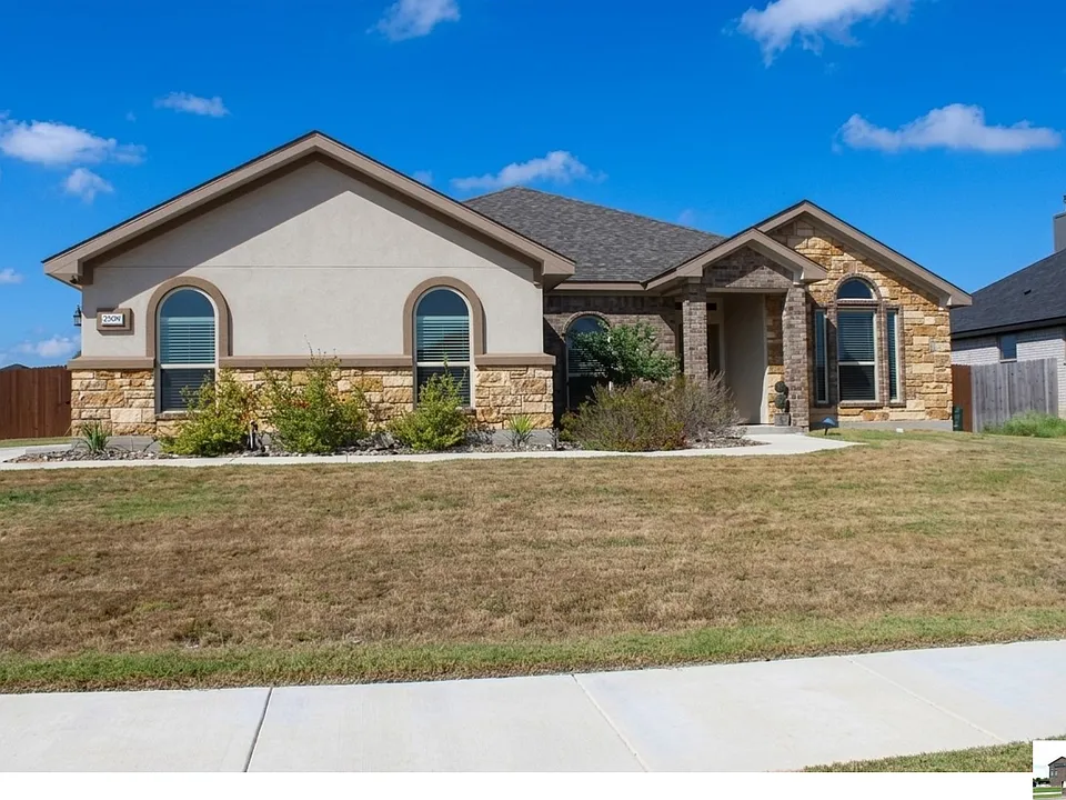 2509 Meadow Lark Dr