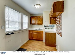 33043 Alamo Ct, Westland, MI 48186