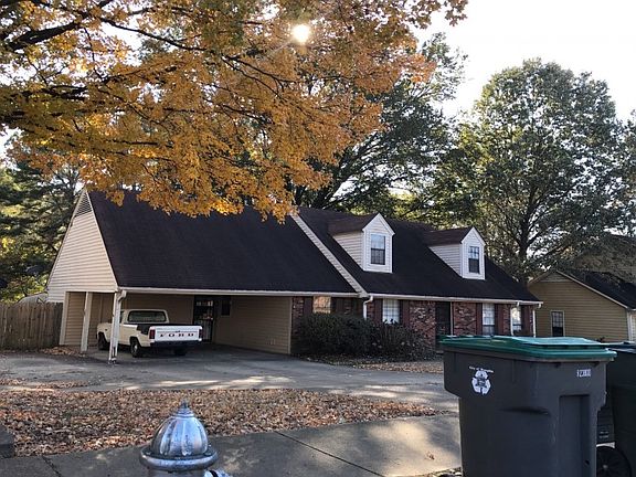 3rd image of 7931 Meadow Trail Dr
