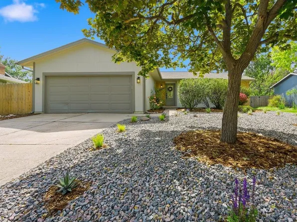 2454 Leghorn Dr, Fort Collins, CO 80526