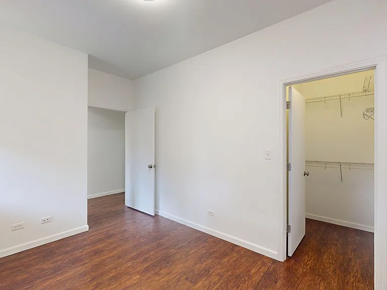 5524-5526 S. Everett Avenue — Photo 23