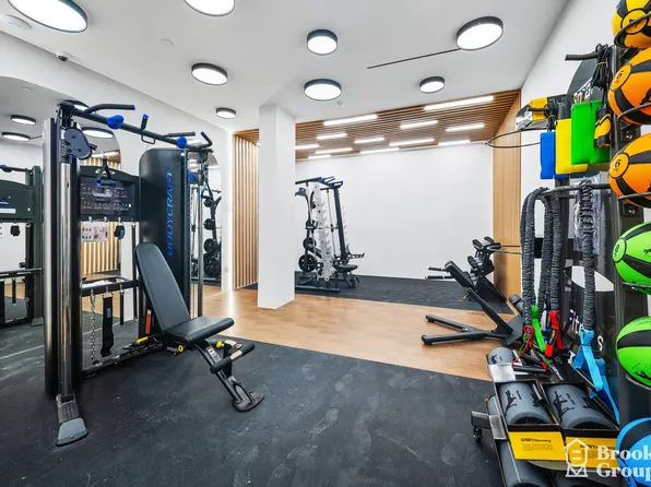 2258 Fulton Street image 11 of 24