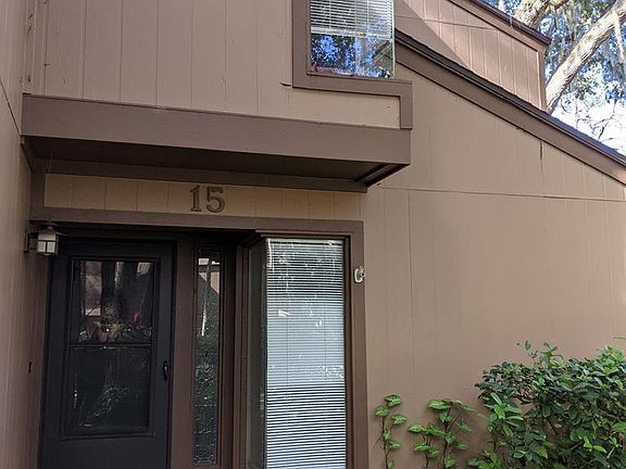 2nd image of 15 Fairways Cir