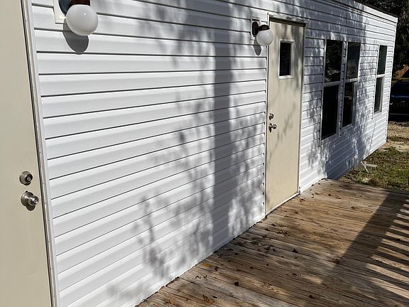 3rd image of 130 Palmetto Ave