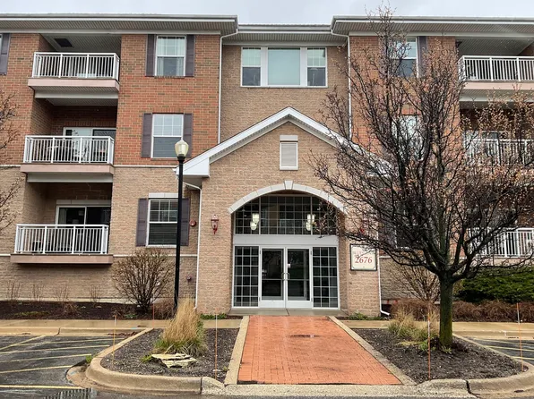 2676 Stone Cir Unit 302, Geneva, IL 60134