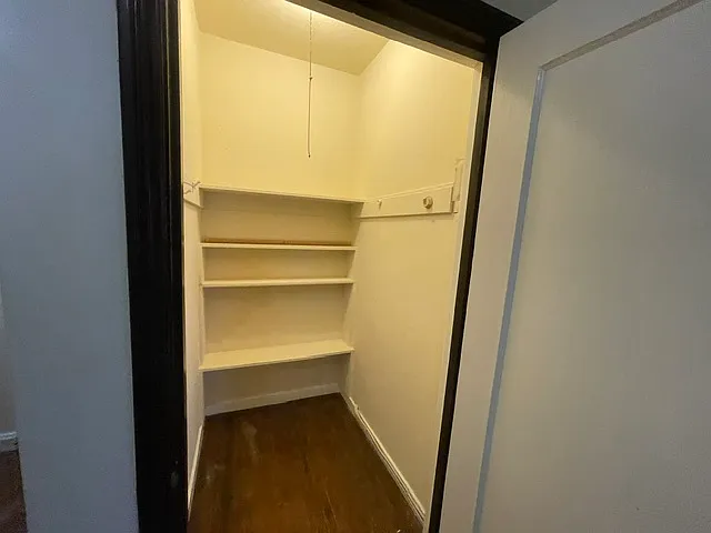 1 bed, 950 sqft, $3,100 — Photo 3