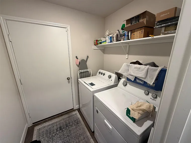 413 Abbey Ln — Photo 14
