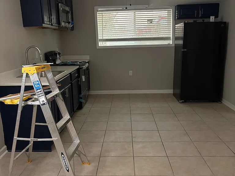 8640 Embrey Dr — Photo 11