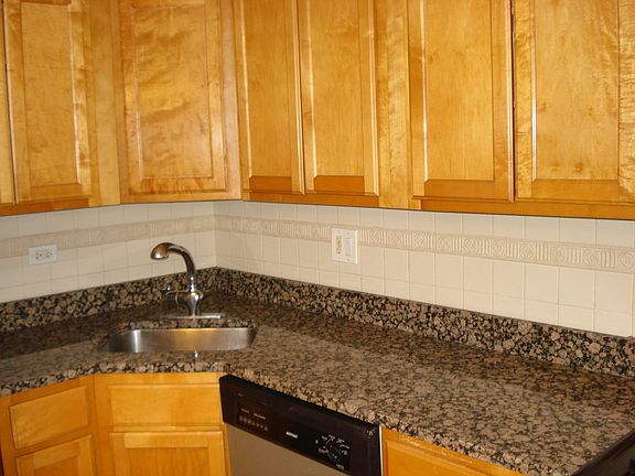 4th image of 8000 W Grand Ave #2N