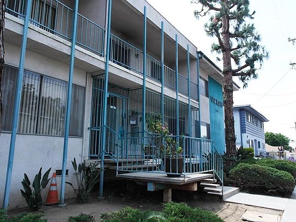 5th image of 900 Kincaid Ave APT 4