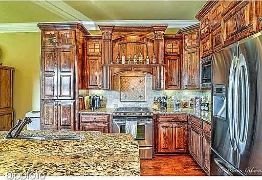 5th image of 605 Bitter Pecan Dr