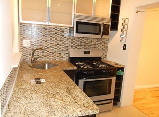 129 Tasker St, Philadelphia, PA 19148