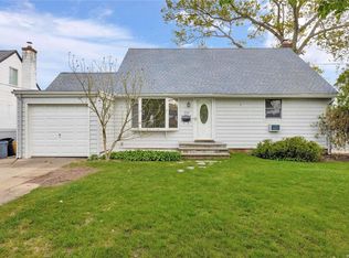 258 Jerusalem Ave, Massapequa, NY 11758