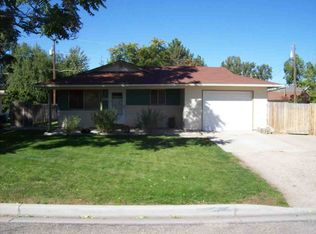 123 E 3rd St N, Middleton, ID 83644