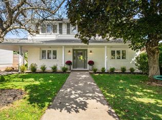 31 Downs Ave, Halifax, NS B3N2Z1