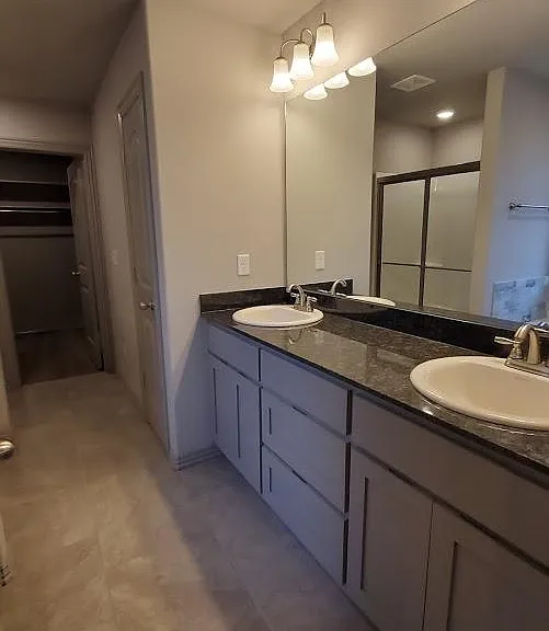 2315 W Margaret St — Photo 34