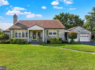 4024 Grandview Rd, Hanover, PA 17331