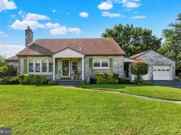 4024 Grandview Rd, Hanover, PA 17331