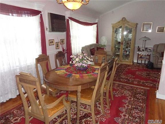 5th image of 4 Denise Ct