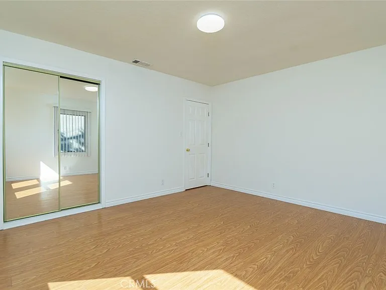 2111 N Verdugo Rd — Photo 26