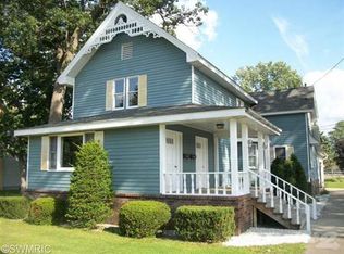 220 E Delaware St, Decatur, MI 49045