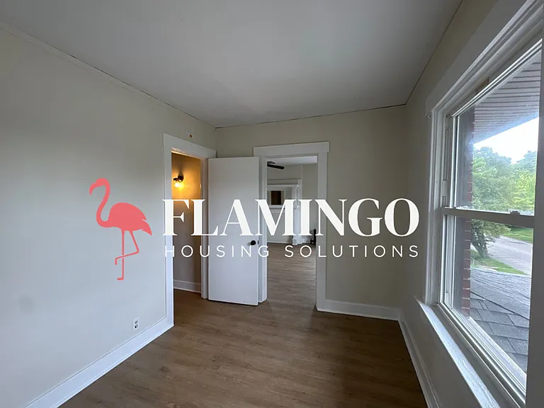303 Lexington Ave — Photo 11