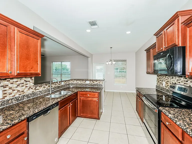 4268 Tower Ln — Photo 9