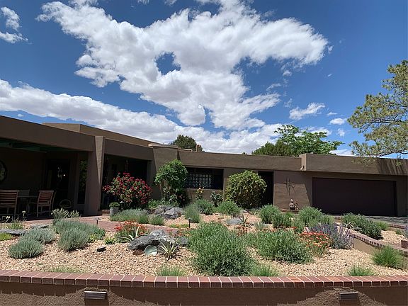 3rd image of 111 Barranca Rd