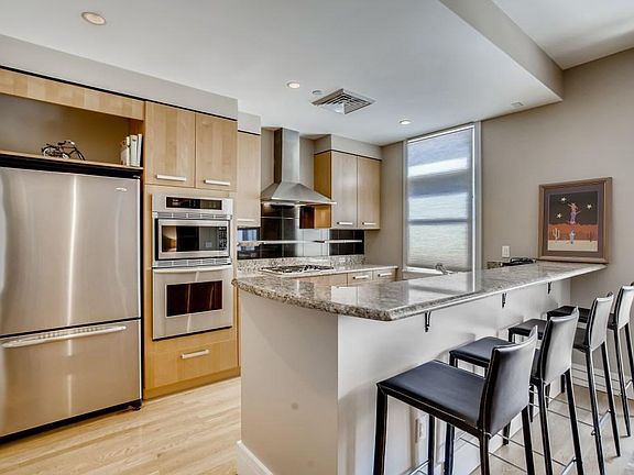 3rd image of 191 Clayton Ln Unit 301