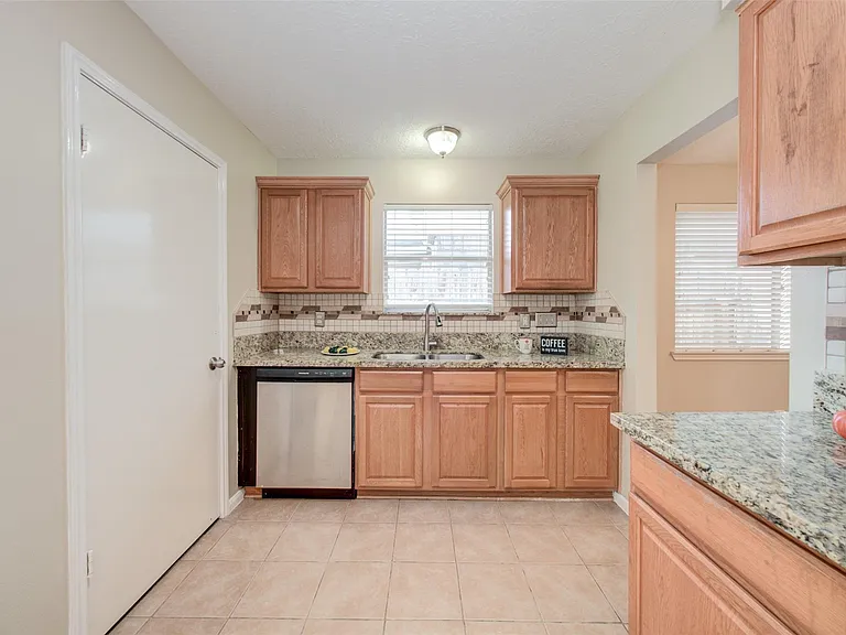 7314 Tara Dr — Photo 11