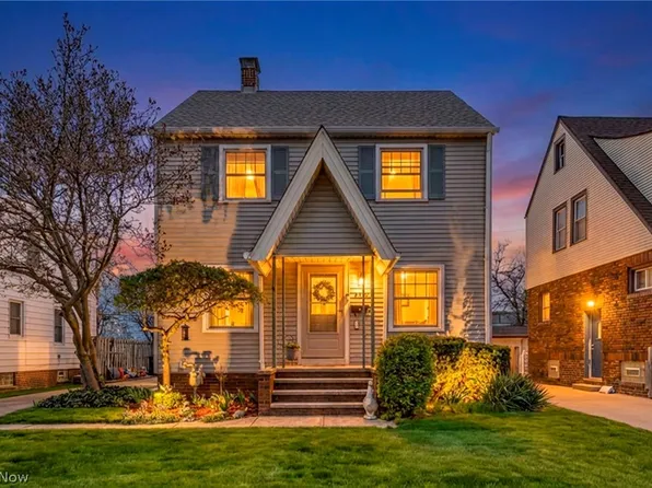 2902 Marmore Ave, Parma, OH 44134