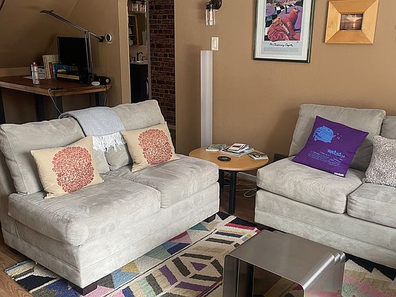 4th image of 520 W Kansas Ave #1