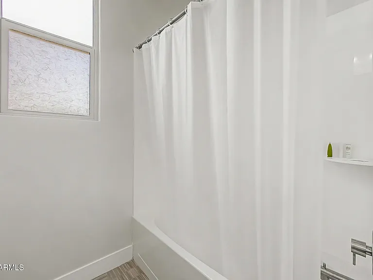 3813 E Fairfield St — Photo 32