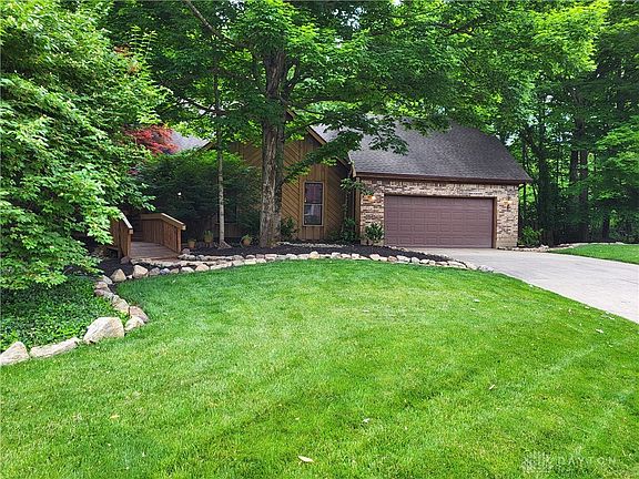 2nd image of 6811 Trailview Dr