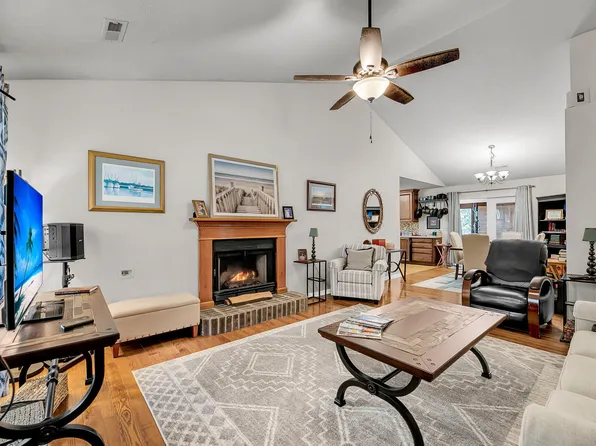 4300 Lavender Ln, Charleston, SC 29420