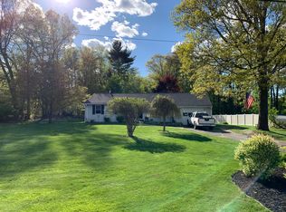 62 Russellville Rd, Southampton, MA 01073