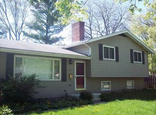 3011 Arcadia Dr, Lansing, MI 48906