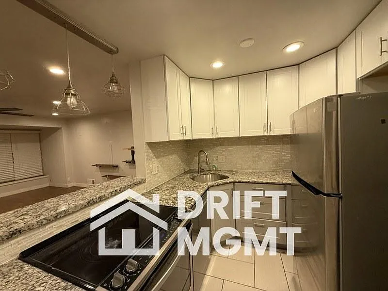 953 24th St - 953 24th St, Ogden, UT, 84401 (Unit 1 - Upstairs) — Photo 2