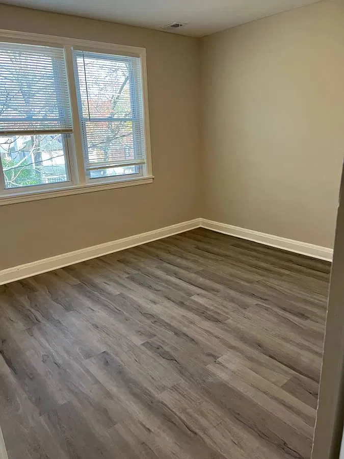 2 bed, 740 sqft, $1,400 — Photo 3